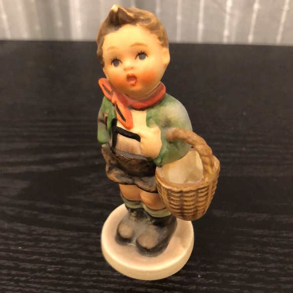 Hummel Figurine Boy Holding Basket - Picture 11 of 13